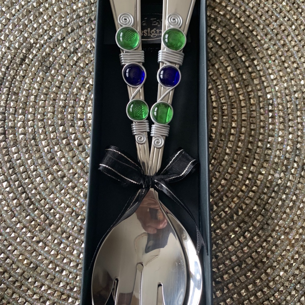 Salad serving stainless set wire-wrapped w/ stones